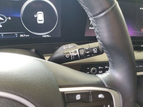 Used 2025 Kia Sportage SX FWD image 25