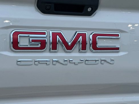 New 2026 GMC Canyon Elevation w/ Convenience Package image 26