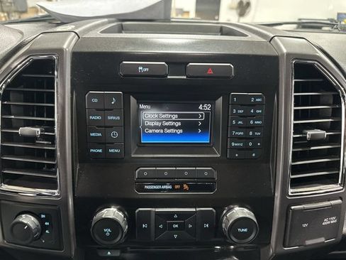 Used 2015 Ford F150 XLT w/ Equipment Group 301A Mid AWD/4WD image 24