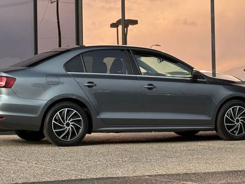 Used 2017 Volkswagen Jetta S image 13