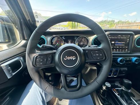 Used 2023 Jeep Wrangler Unlimited w/ 8.4" Radio Group AWD/4WD image 20