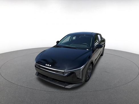 Used 2025 Kia K4 FWD image 8