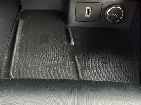 Used 2020 Ford Escape Titanium AWD/4WD image 28