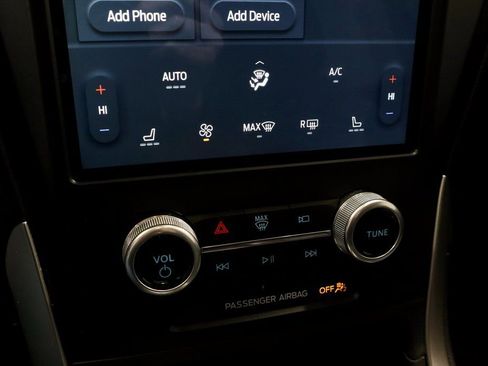 Certified 2023 Ford Edge SEL w/ Sport Appearance Package image 33