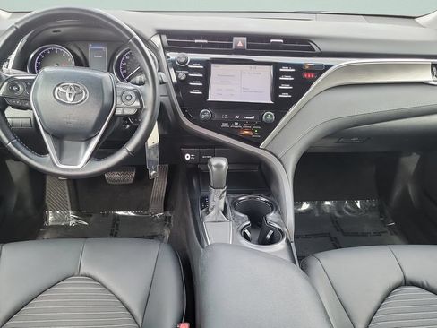 Certified 2018 Toyota Camry SE FWD image 10