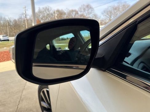 Used 2016 Nissan Altima 2.5 SV w/ Convenience Package image 34