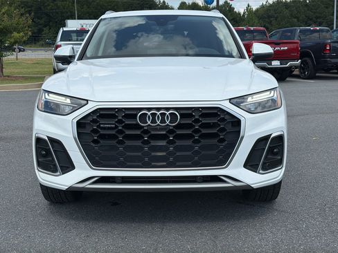 Used 2022 Audi Q5 2.0T Premium Plus w/ Premium Plus Package AWD/4WD image 3