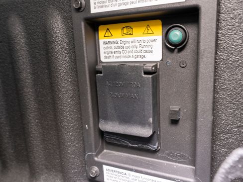 Used 2025 Ford F450 Platinum w/ Platinum Plus Package image 13