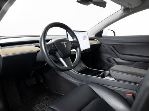 Used 2018 Tesla Model 3 Long Range image 12