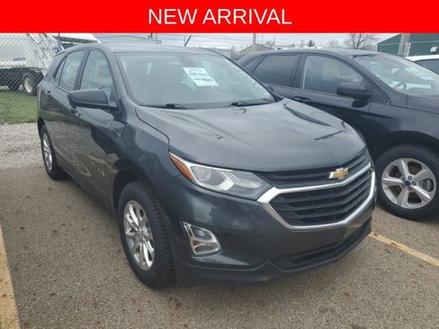 Used 2020 Chevrolet Equinox LS image 1
