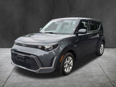 Used 2024 Kia Soul LX w/ Option Group 015 FWD image 8