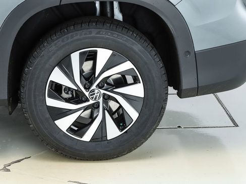 New 2026 Volkswagen Tiguan S image 43