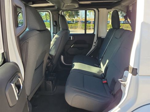 Used 2025 Jeep Wrangler Sahara w/ Safety Group image 9