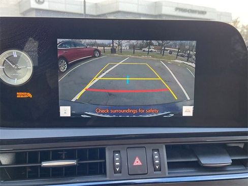 Certified 2023 Lexus ES 350 w/ Premium Package image 20