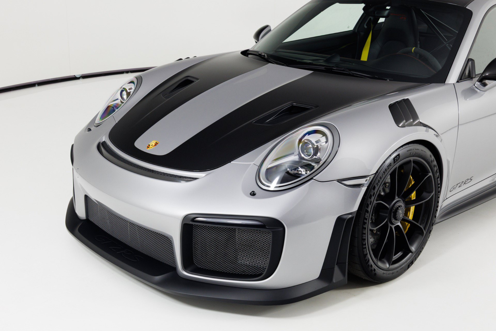Used 2018 Porsche 911 GT2 RS RWD image 57