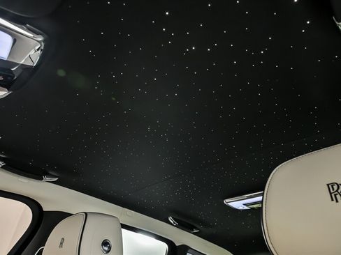 Used 2021 Rolls-Royce Cullinan AWD/4WD image 23