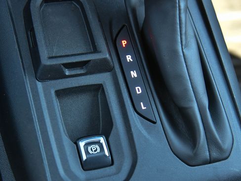 Used 2023 Chevrolet Colorado W/T image 29