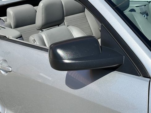 Used 2009 Ford Mustang GT RWD image 34
