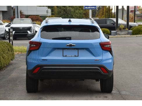 Used 2024 Chevrolet Trax RS w/ Driver Confidence Package image 5