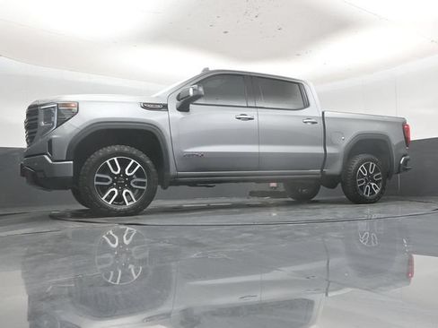 Used 2024 GMC Sierra 1500 AT4 w/ Technology Package AWD/4WD image 55