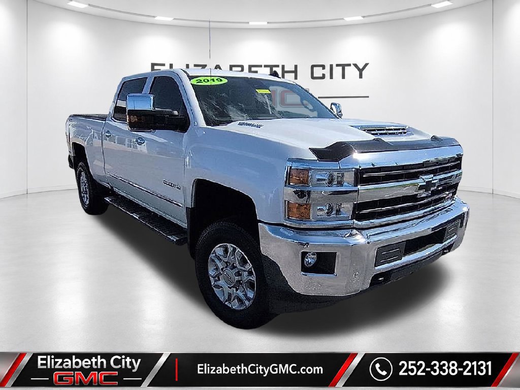 Used 2019 Chevrolet Silverado 2500 LTZ w/ Duramax Plus Package AWD/4WD image 4