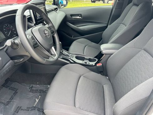 Certified 2025 Toyota Corolla Hatchback FWD image 11