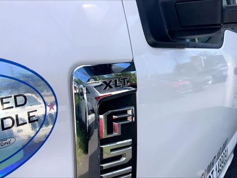 Used 2017 Ford F550 4x4 Regular Cab Super Duty image 7