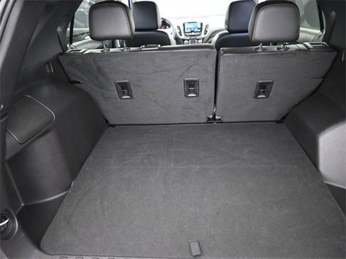 Used 2023 Chevrolet Equinox Premier image 25