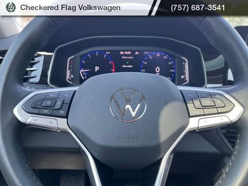 Used 2025 Volkswagen Jetta SEL FWD image 34