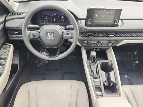 Certified 2023 Honda Accord EX image 11