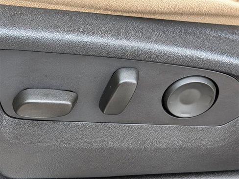 Used 2023 Chevrolet Tahoe Premier image 21