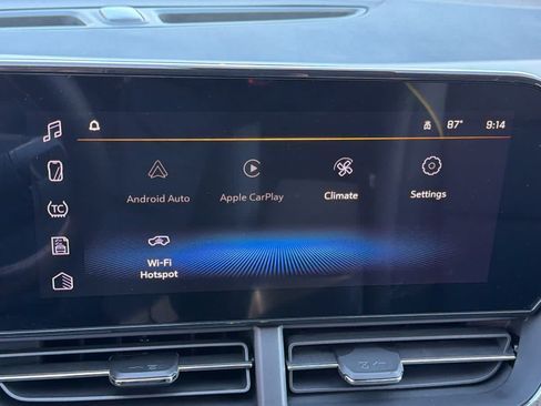 New 2026 Chevrolet Trax ACTIV w/ Sunroof Package FWD image 15