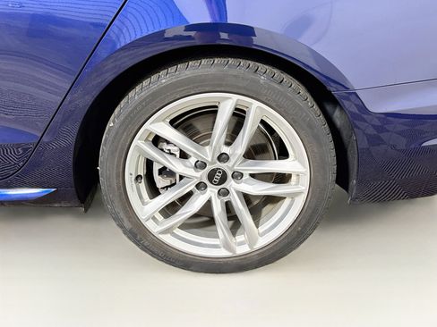 Used 2022 Audi A4 2.0T Premium Plus AWD/4WD image 27