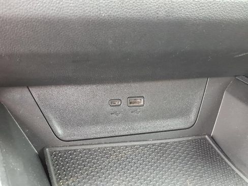 Used 2025 Chevrolet Equinox LT w/ Convenience Package II FWD image 21