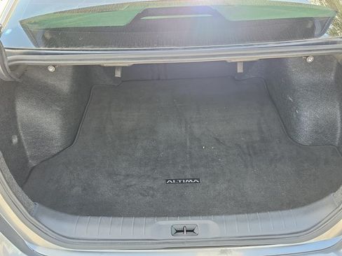 Certified 2025 Nissan Altima 2.5 S FWD image 8