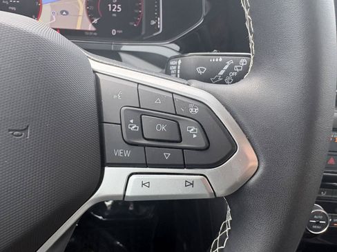 Certified 2023 Volkswagen Taos SEL AWD/4WD image 18
