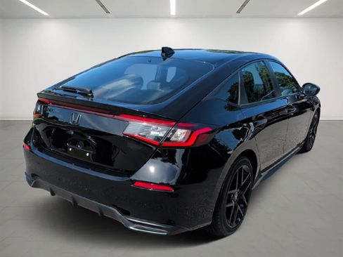 Used 2025 Honda Civic Sport image 6