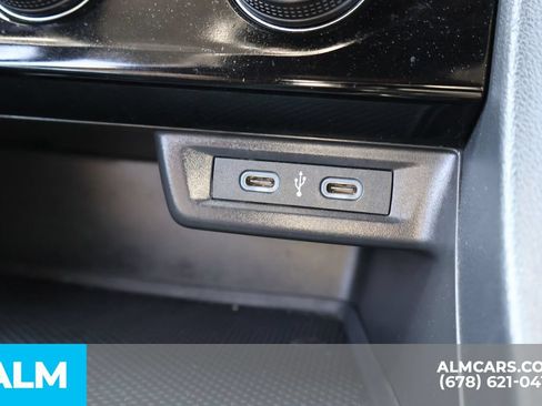 Used 2024 Volkswagen Jetta SE FWD image 35
