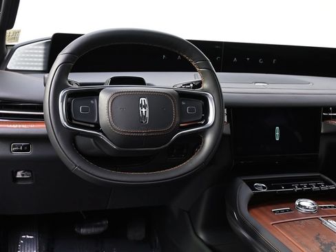 New 2026 Lincoln Navigator Black Label AWD/4WD image 11
