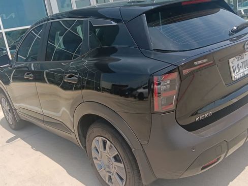 Used 2025 Nissan Kicks S AWD/4WD image 8