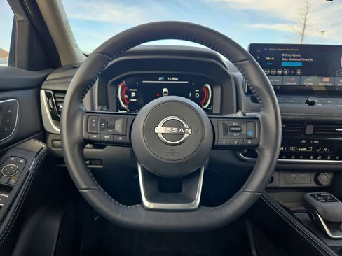 Used 2024 Nissan Rogue Platinum w/ Platinum Premium Package image 23