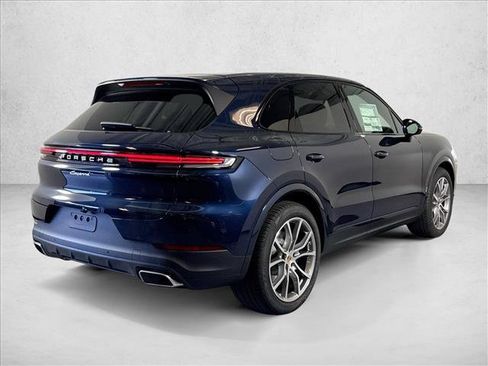 Used 2026 Porsche Cayenne AWD/4WD image 9