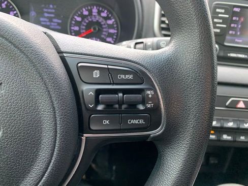 Used 2018 Kia Sportage LX image 16