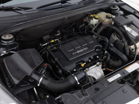Used 2012 Chevrolet Cruze LTZ image 38