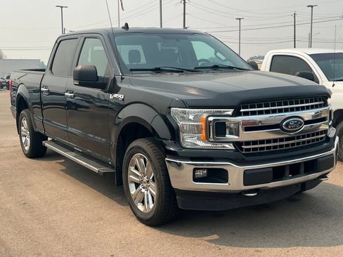 Used 2018 Ford F150 XLT w/ Equipment Group 302A Luxury AWD/4WD image 2