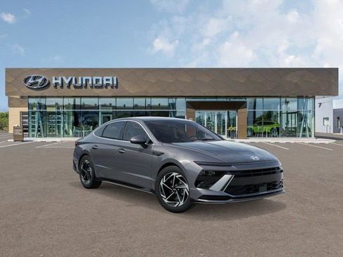 New 2026 Hyundai Sonata SEL image 2