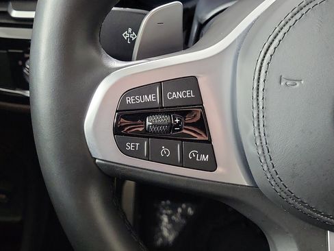 Used 2022 BMW M550i xDrive w/ Dynamic Handling Package AWD/4WD image 13