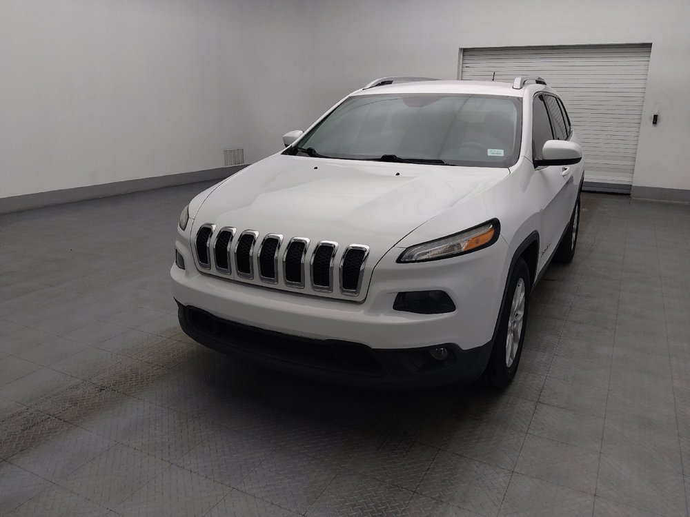 Used 2017 Jeep Cherokee Latitude FWD image 15