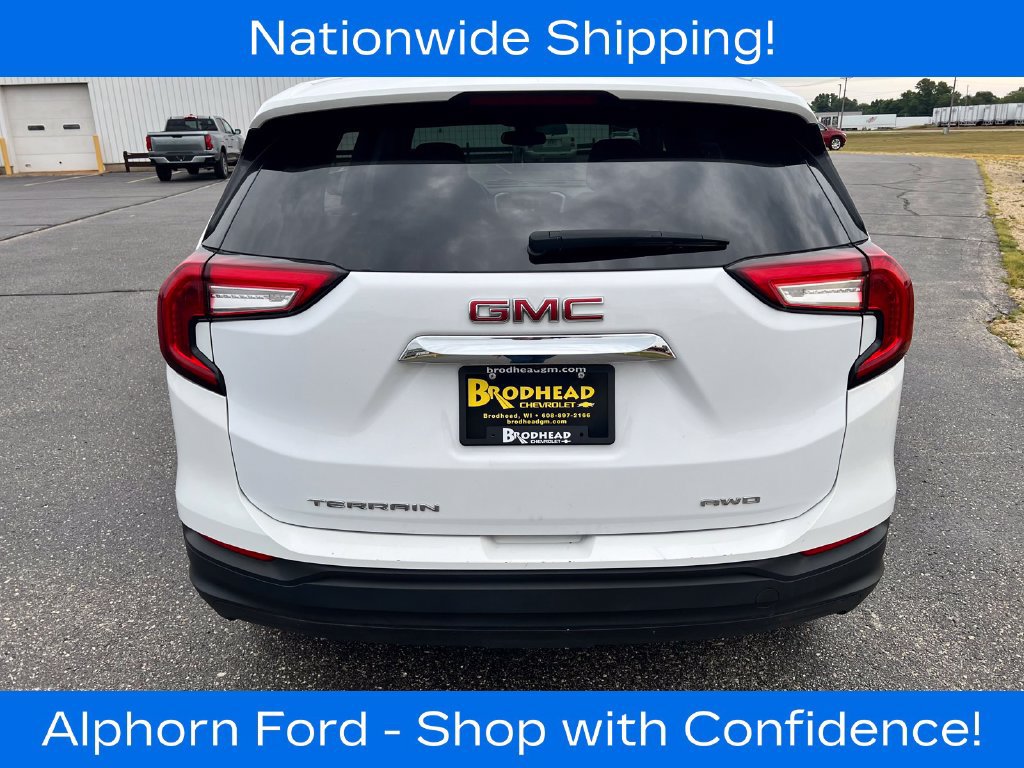 Used 2024 GMC Terrain SLE AWD/4WD image 32