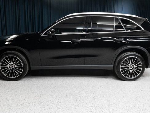 New 2027 Mercedes-Benz GLC 300 image 8